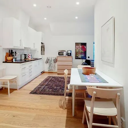 Cozy Apt In A Villa, In Central Apartamento